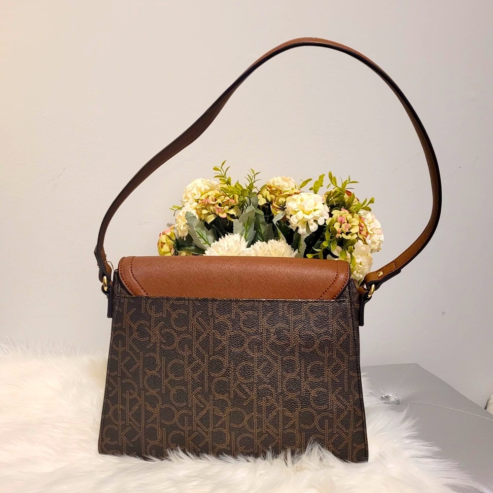 Calvin Klein shoulder bag - Picture 4 of 7
